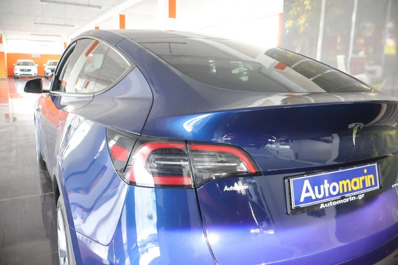 Tesla Model Y - View model 11
