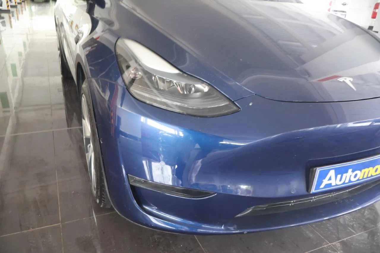 Tesla Model Y - View model 17
