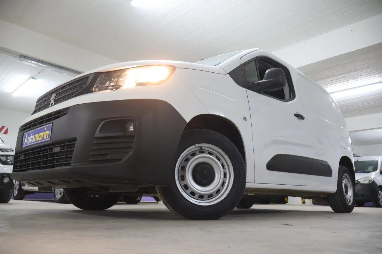 View 2 - Peugeot Partner - 2020