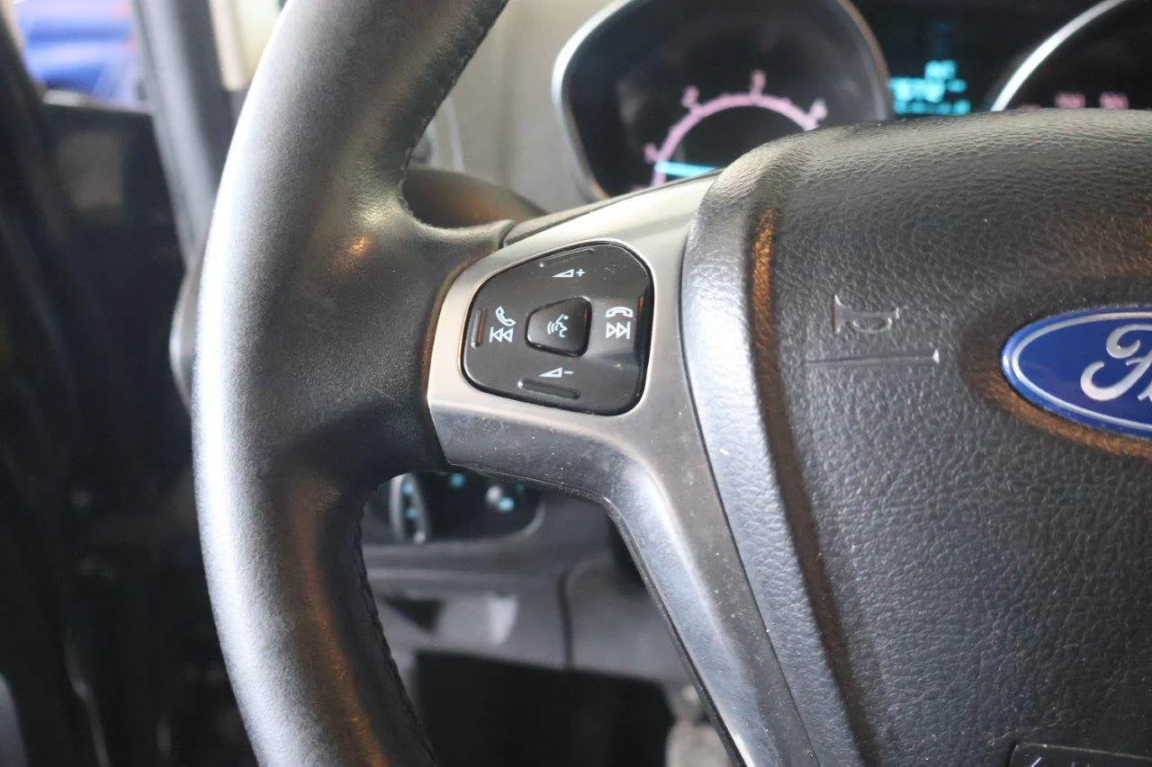 Ford EcoSport - View model 18