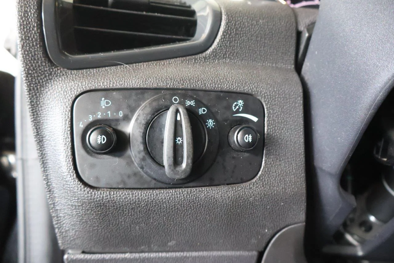 Ford EcoSport - View model 25