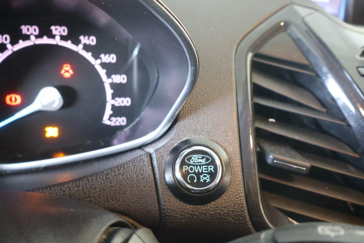 Ford EcoSport - View model 28