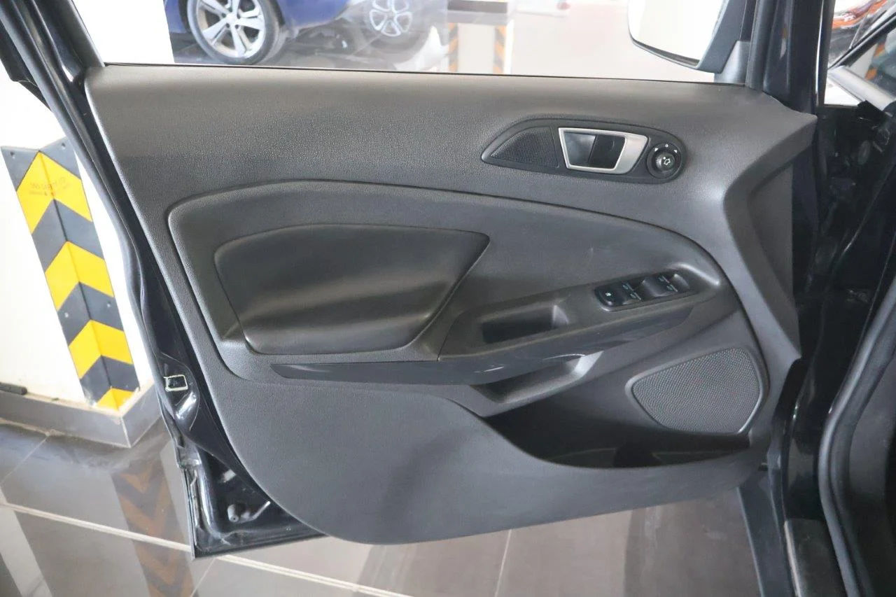 Ford EcoSport - View model 29