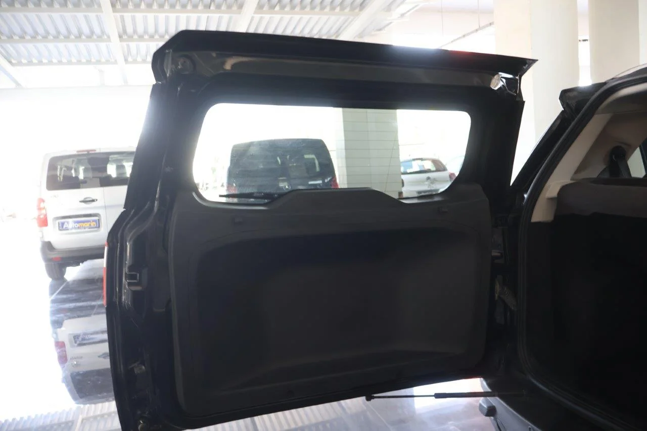 Ford EcoSport - View model 39