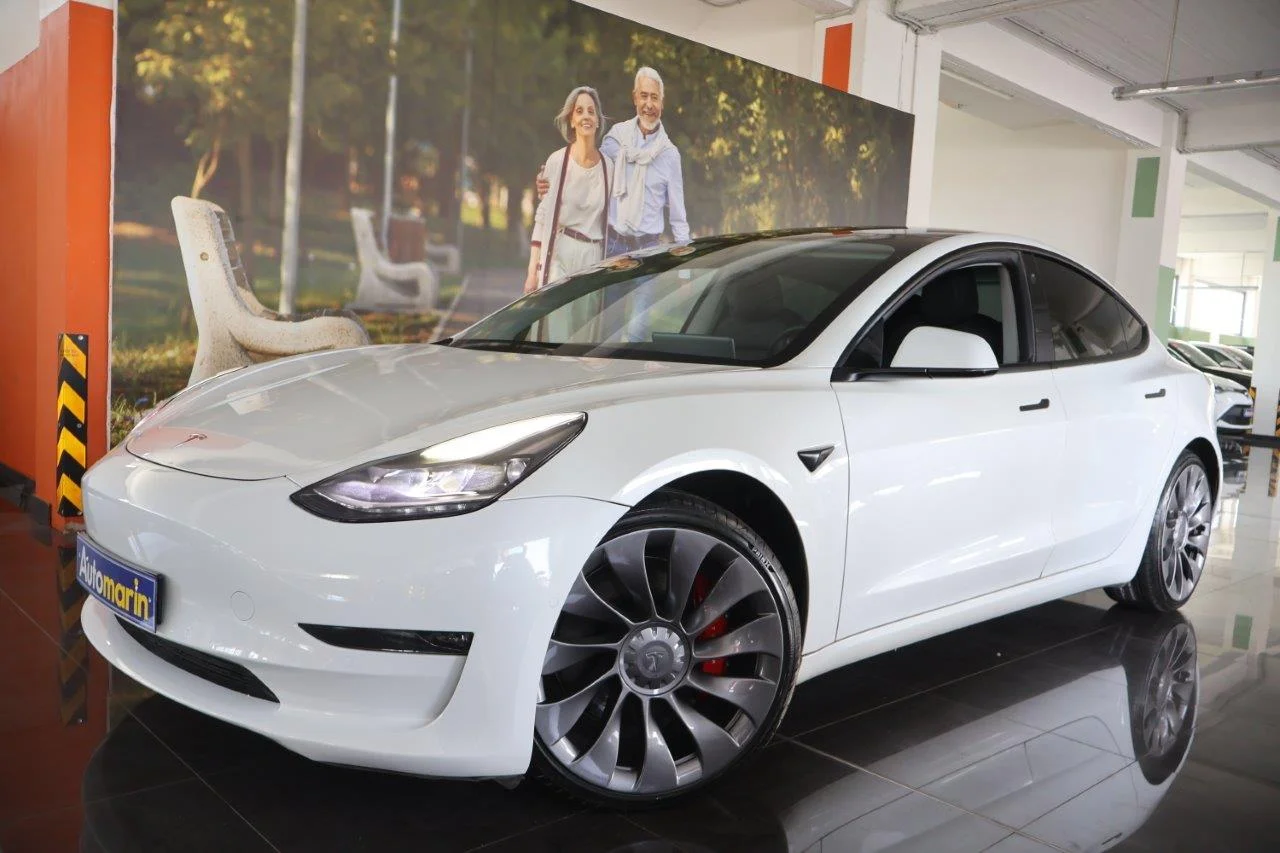 View 1 - Tesla Model 3 - 2021