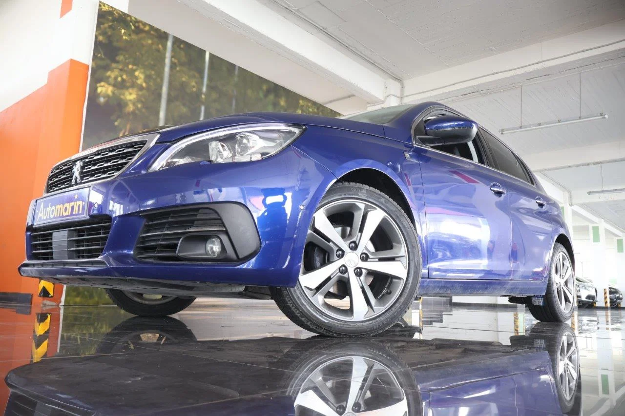 View 2 - Peugeot 308 - 2018