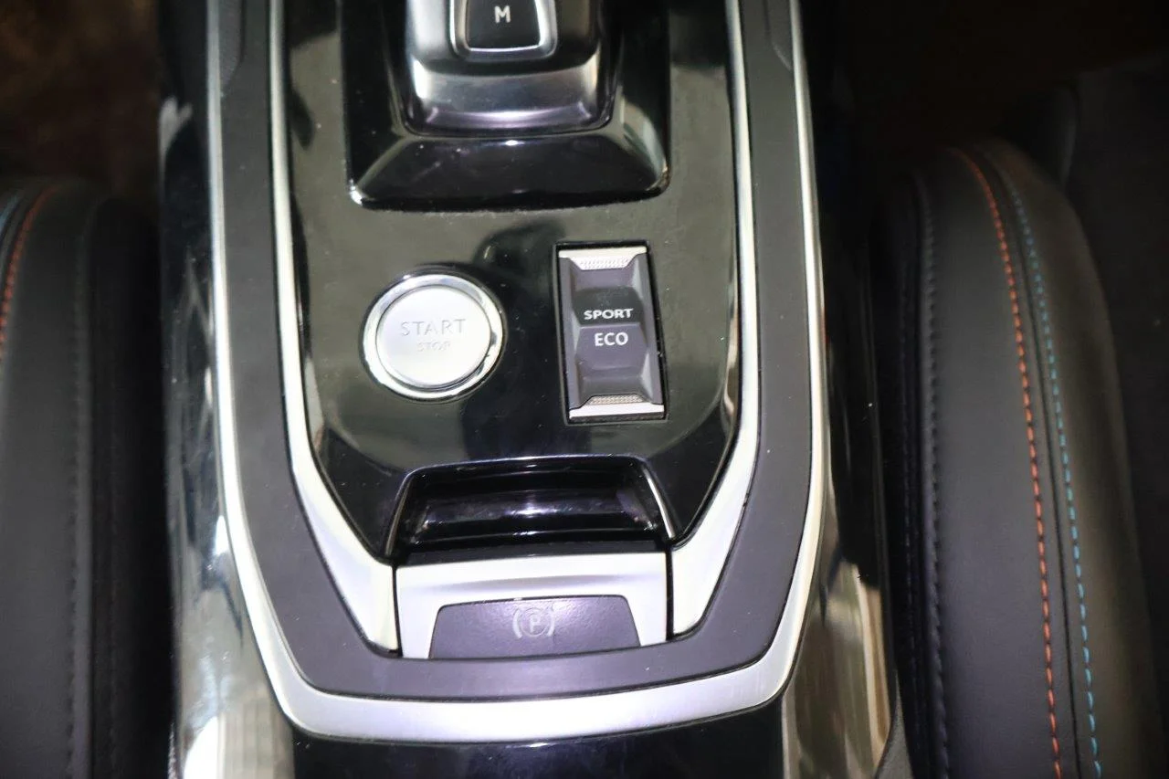 Peugeot 308 - View model 22