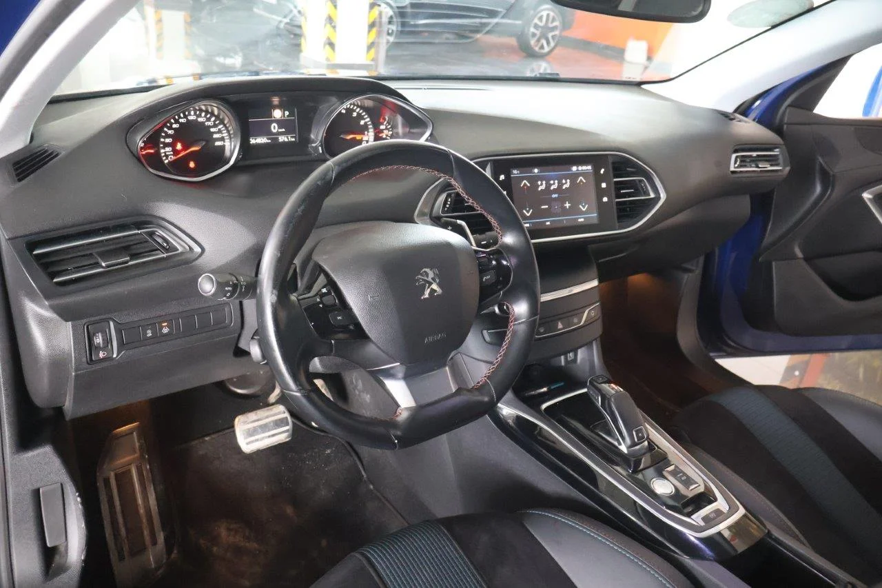 Peugeot 308 - View model 27