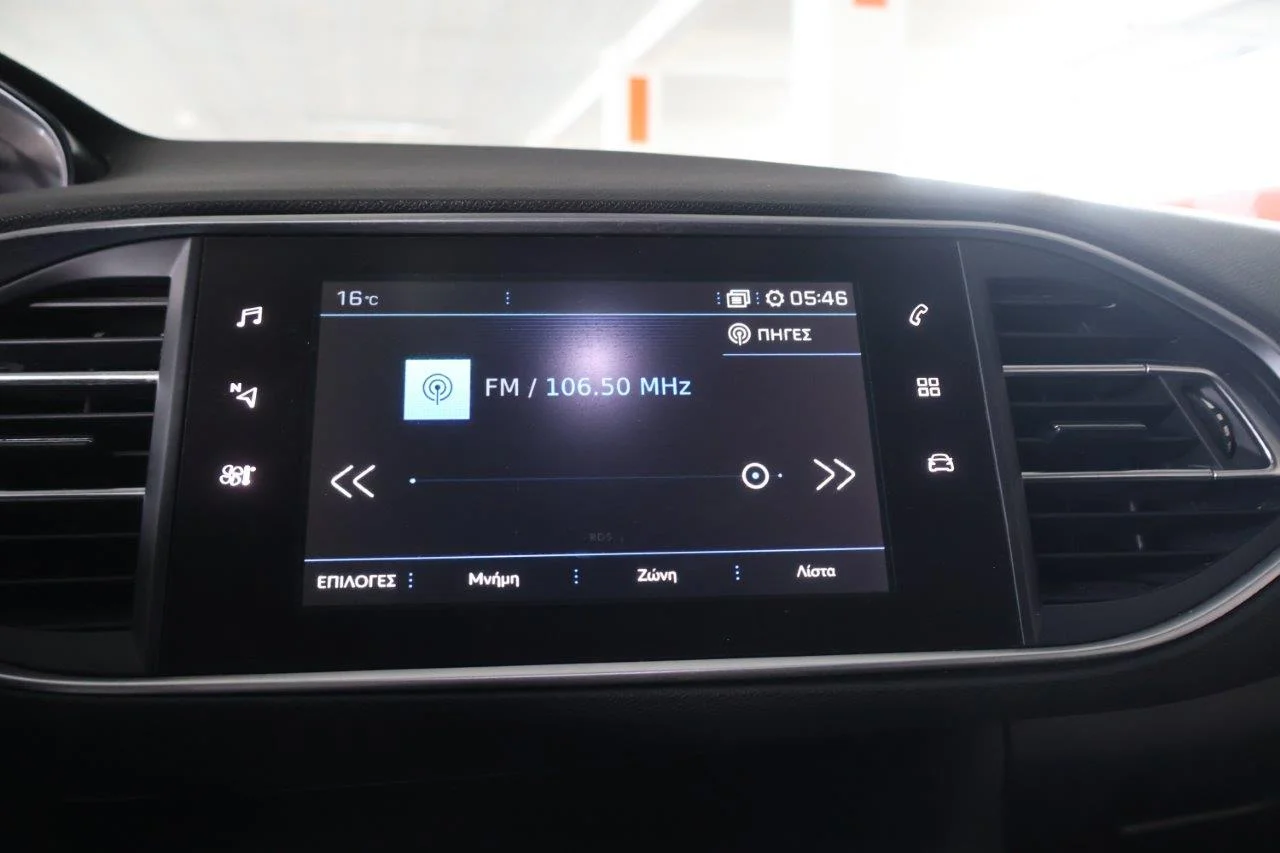 Peugeot 308 - View model 30