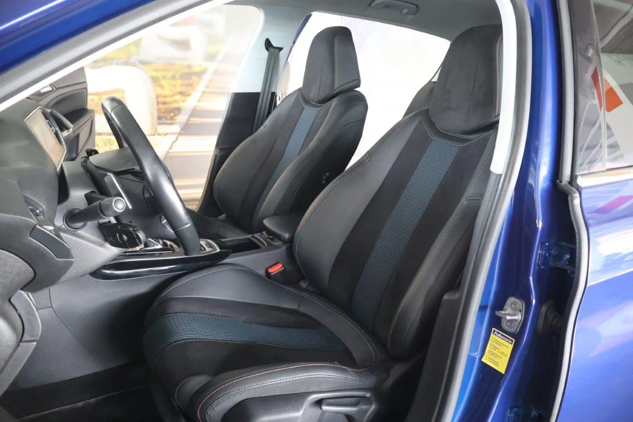 Peugeot 308 - View model 35