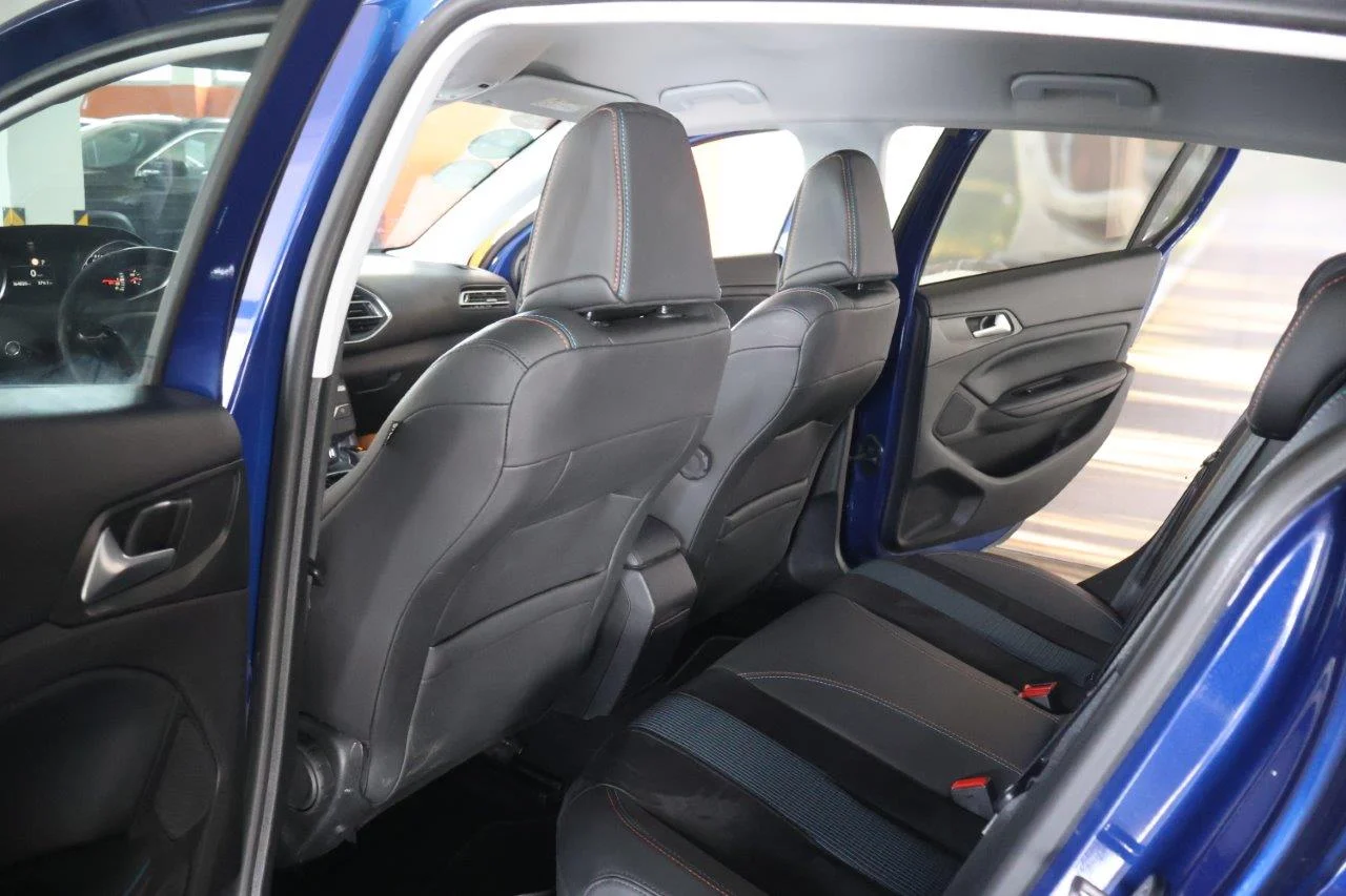 Peugeot 308 - View model 36