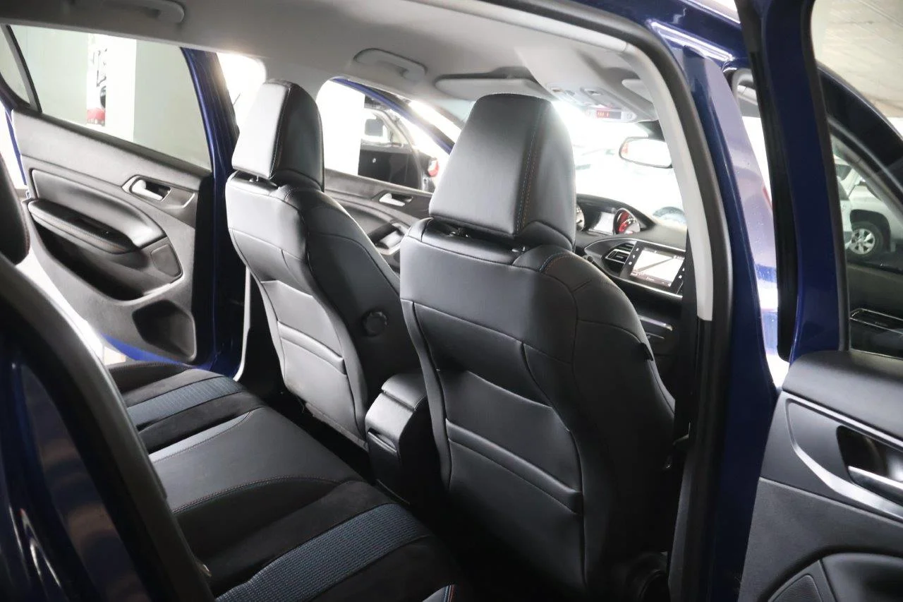 Peugeot 308 - View model 39