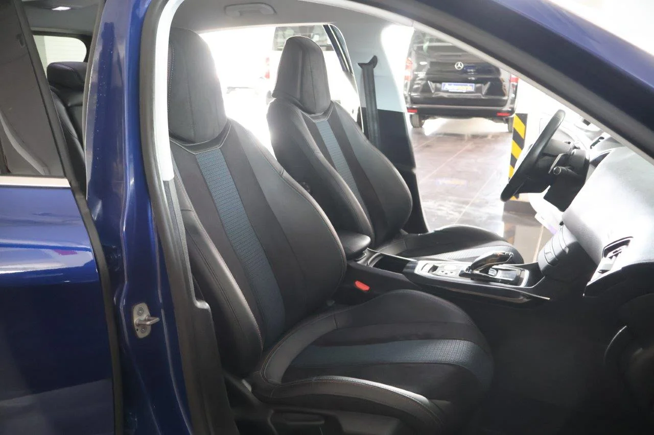 Peugeot 308 - View model 41