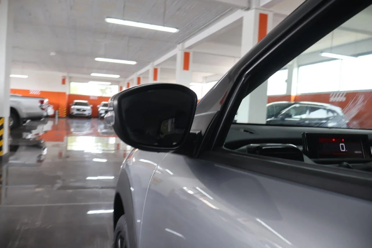 Citroen C4 Cactus - View model 14