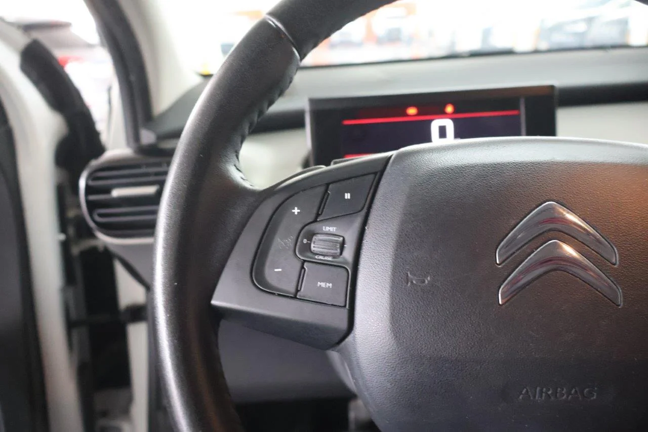 Citroen C4 Cactus - View model 21