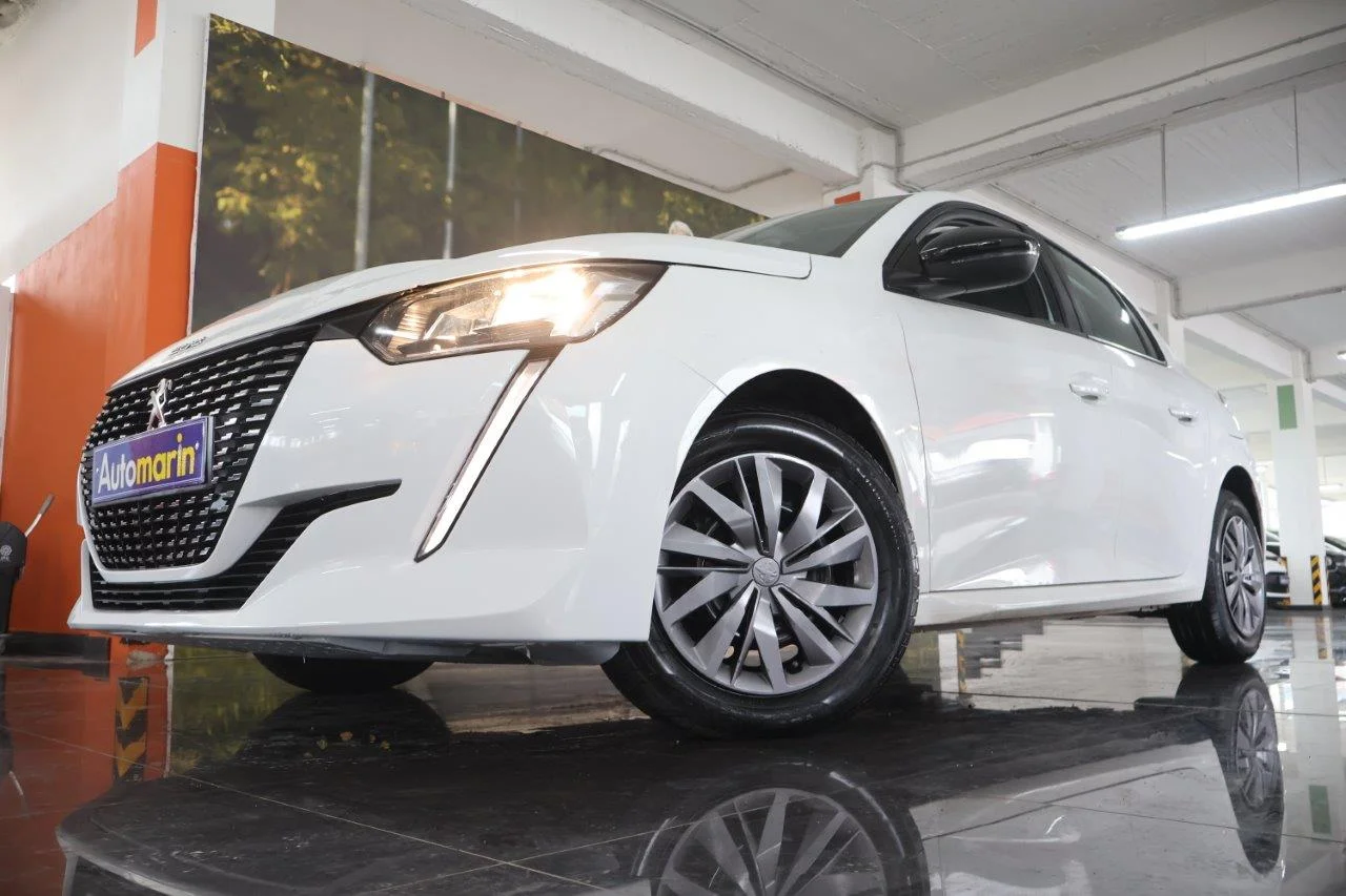 View 2 - Peugeot 208 - 2022