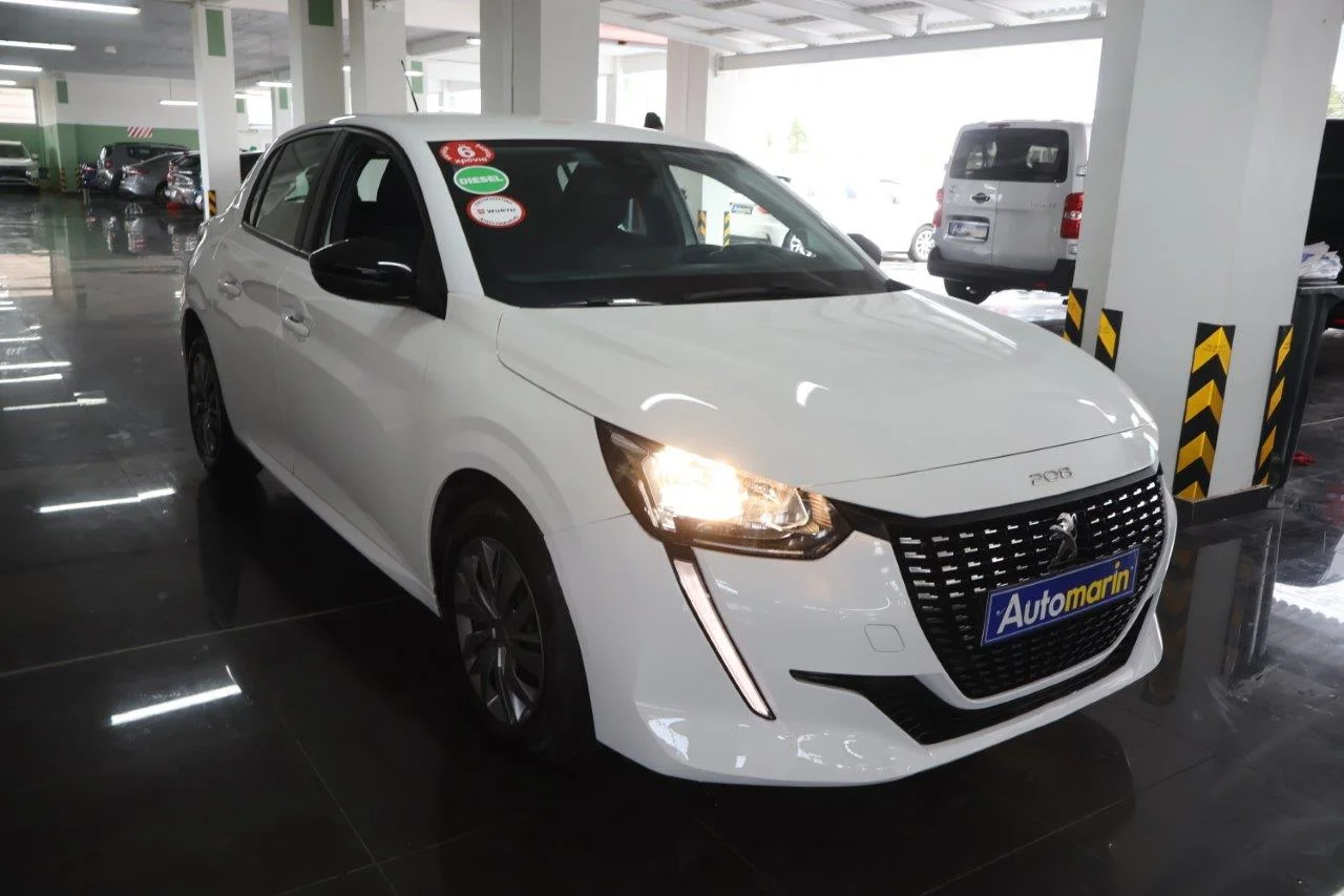 View 4 - Peugeot 208 - 2022