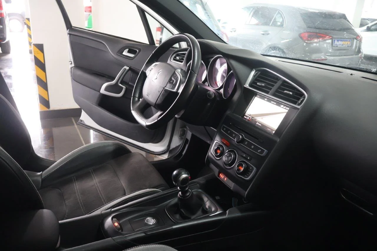 DS DS4 - View model 40