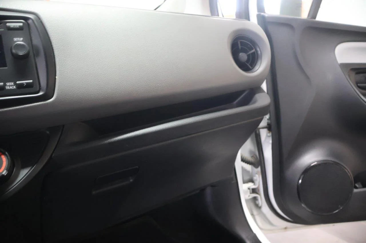 Toyota Yaris - View model 25