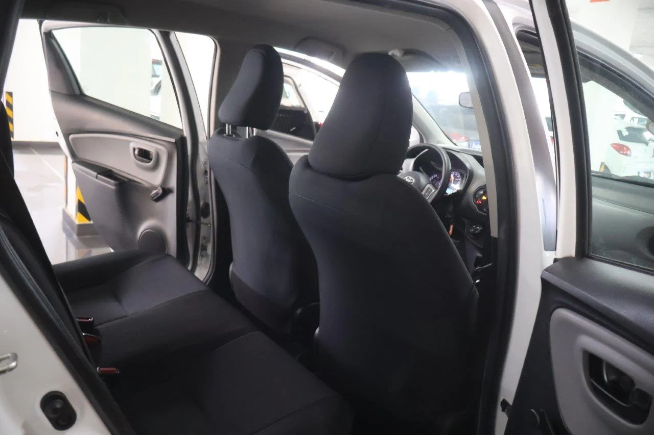 Toyota Yaris - View model 35