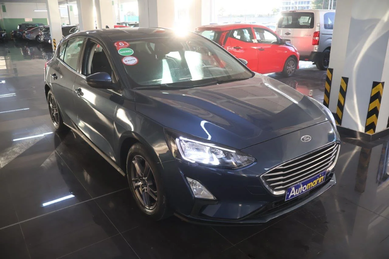 View 4 - Ford Focus - 2021