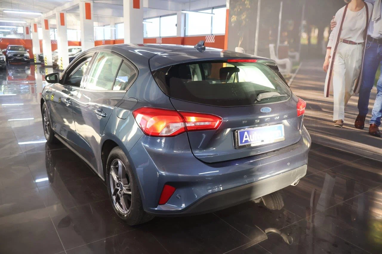 Ford Focus - View model 6