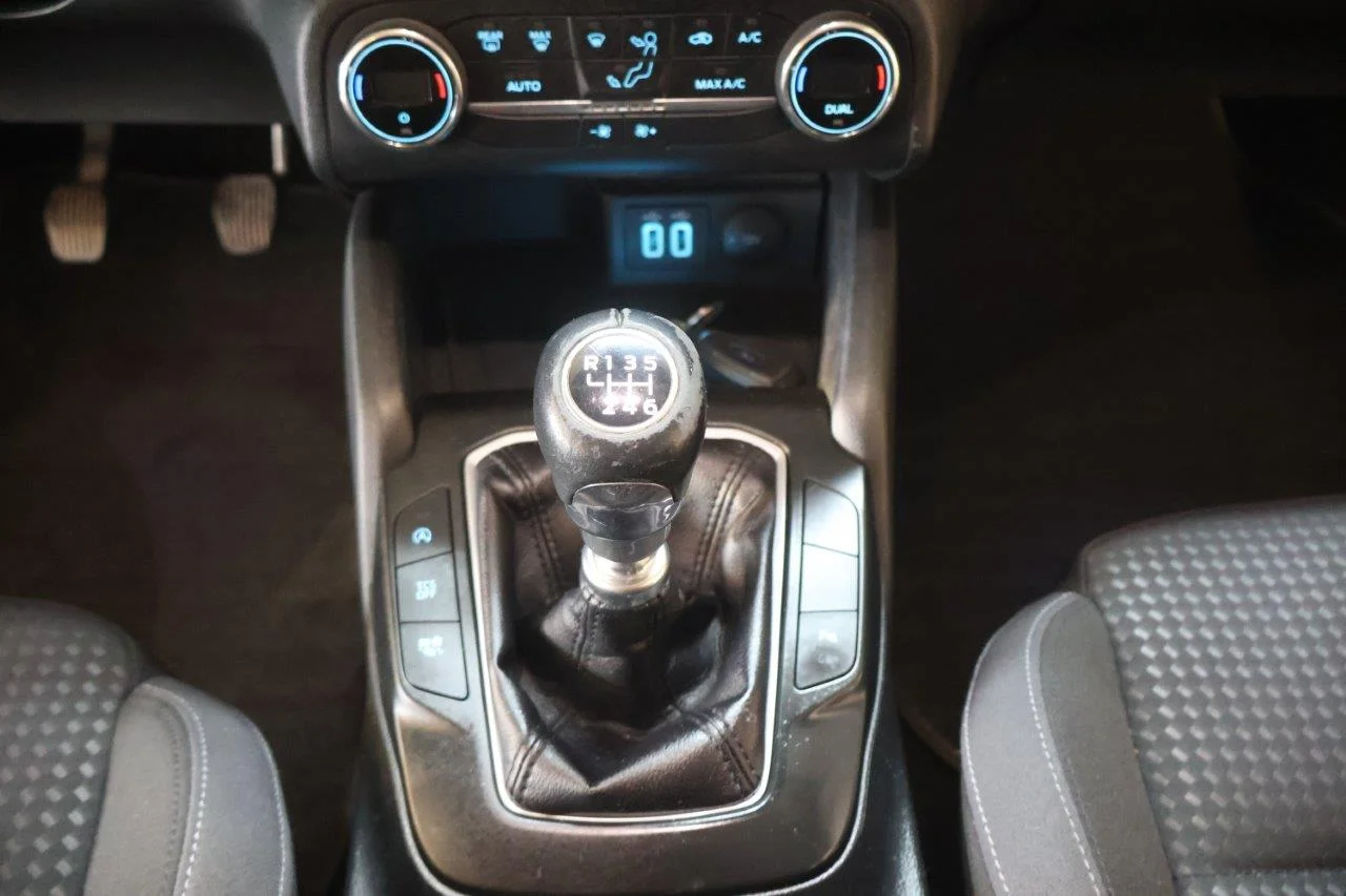 Ford Focus - View model 24