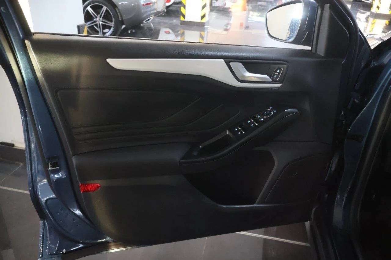 Ford Focus - View model 34