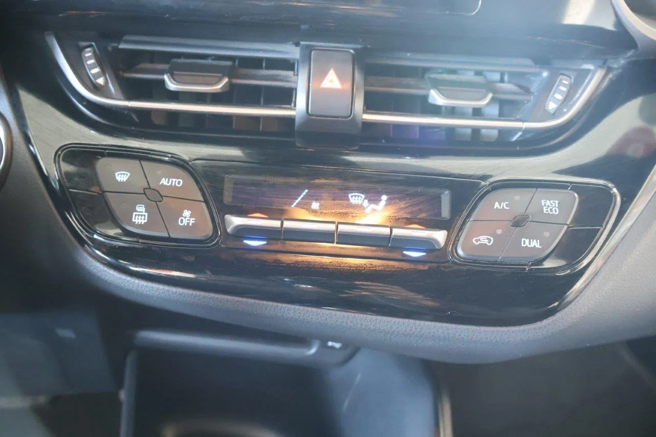 Toyota C-HR - View model 24