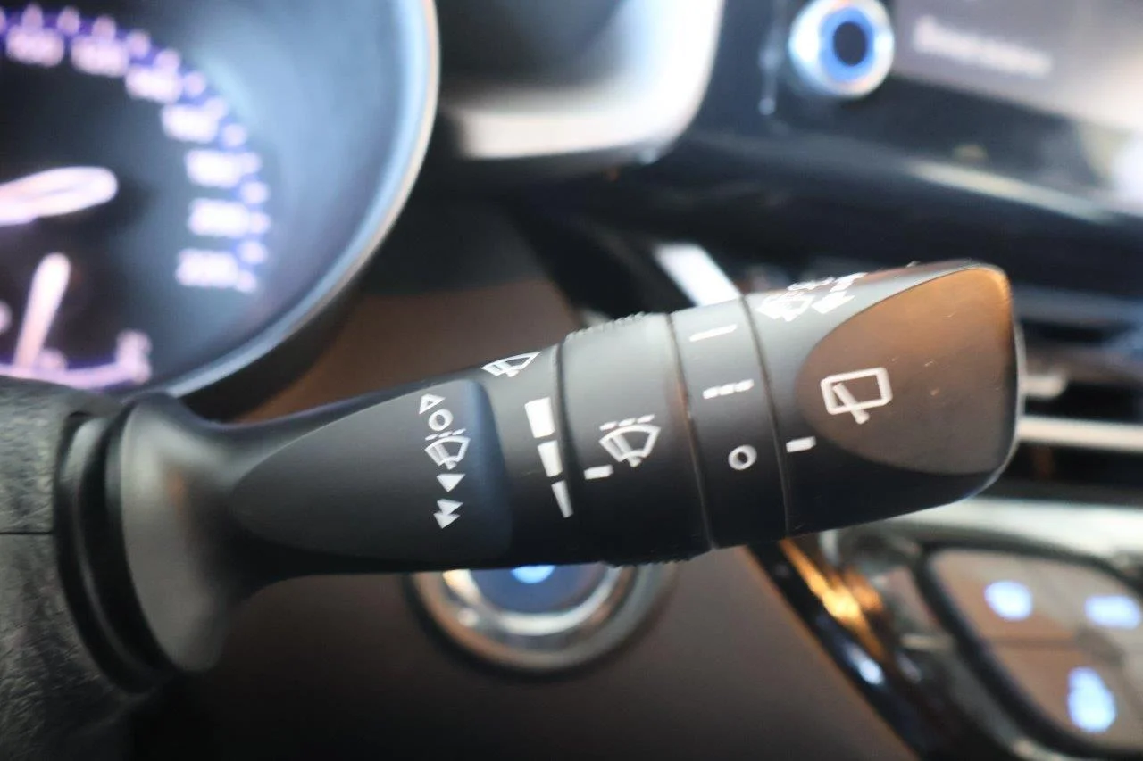 Toyota C-HR - View model 28