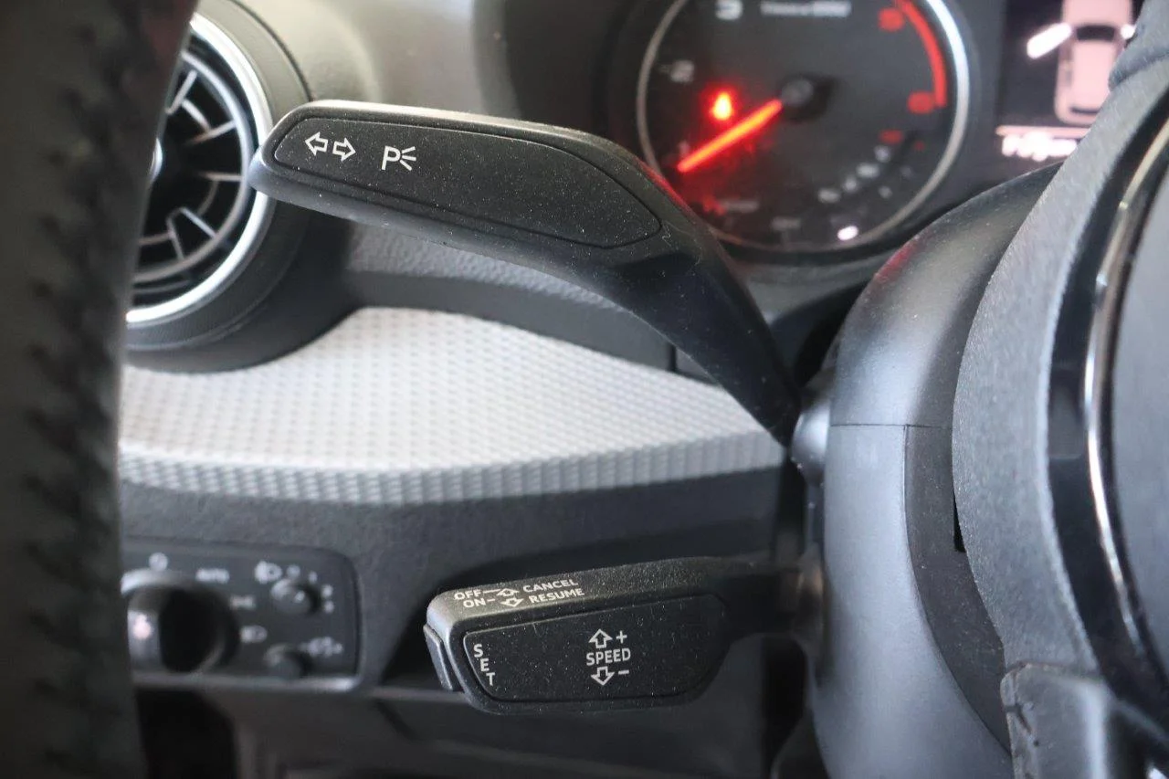 Audi Q2 - View model 30
