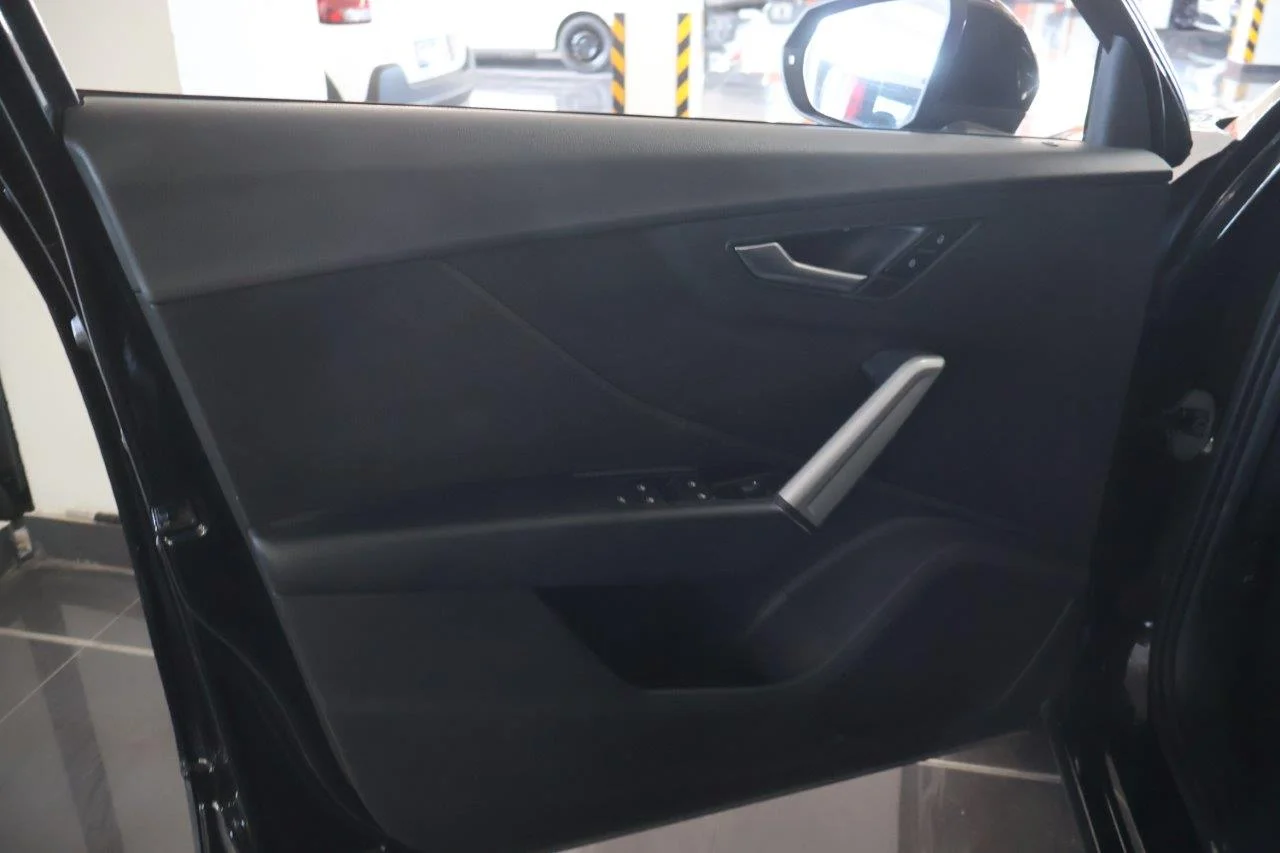 Audi Q2 - View model 32