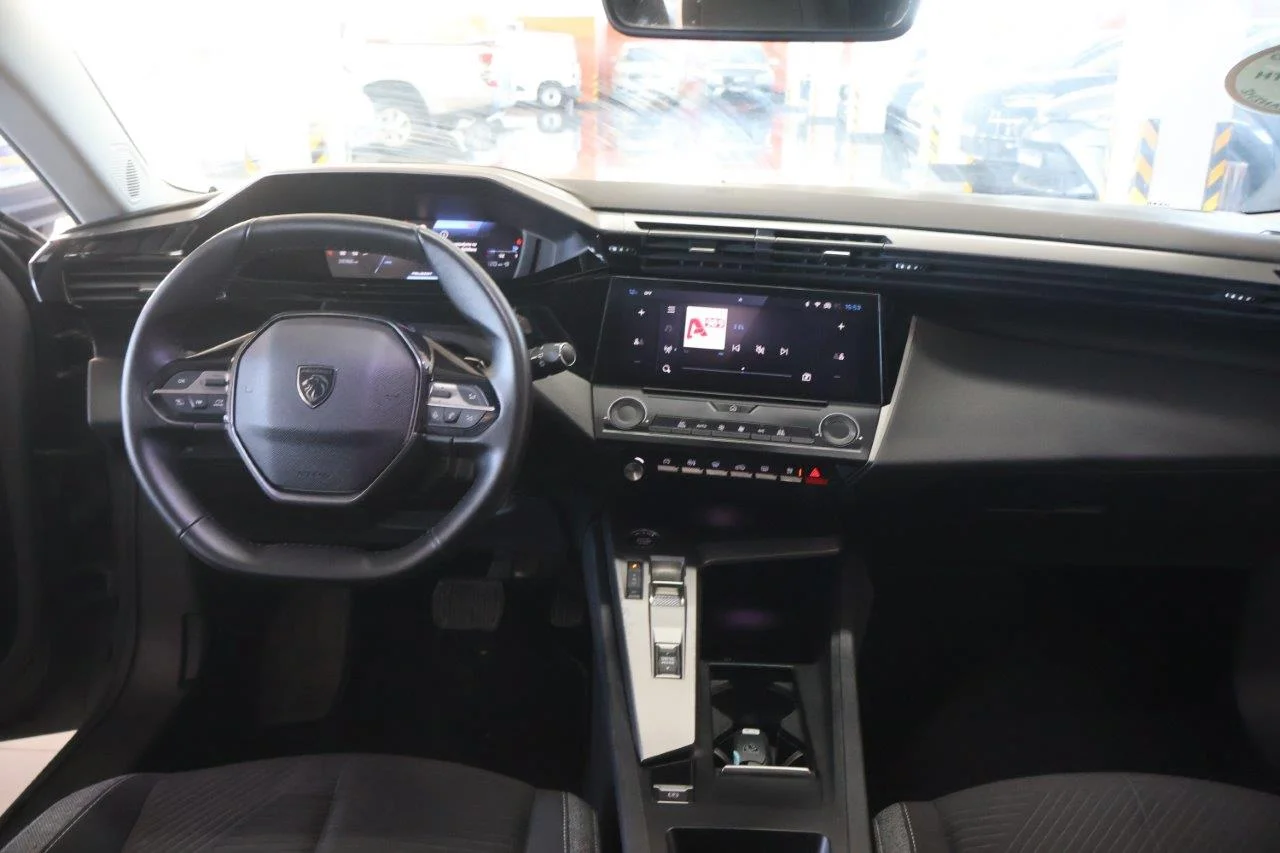 Peugeot 308 - View model 19