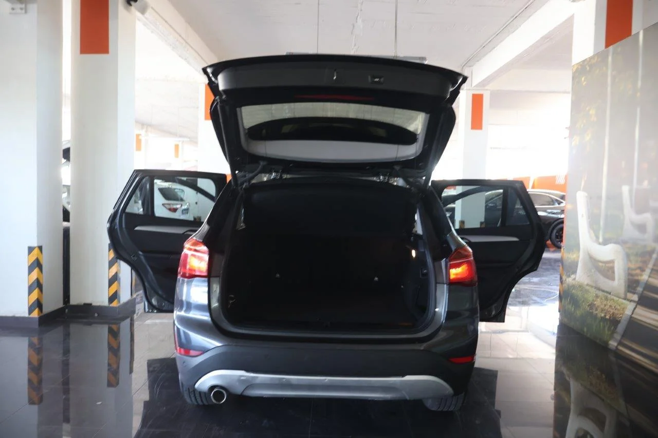 Bmw X1 - View model 8