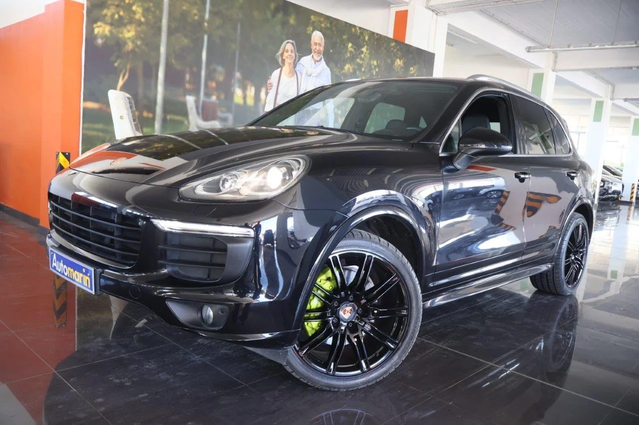 View 1 - Porsche Cayenne - 2015