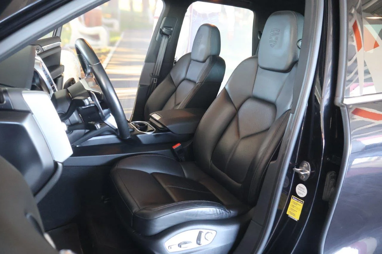 Porsche Cayenne - View model 37