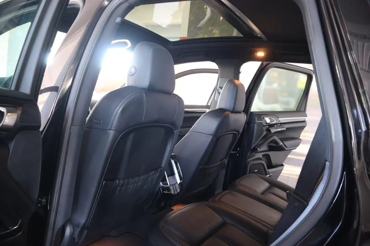 Porsche Cayenne - View model 40