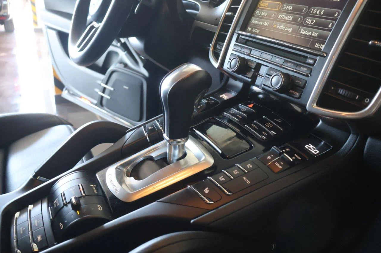 Porsche Cayenne - View model 47