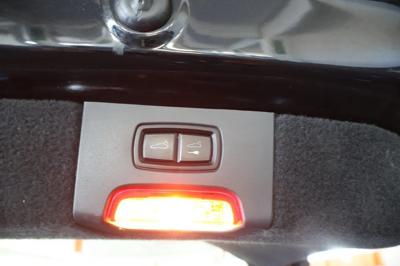 Porsche Cayenne - View model 48