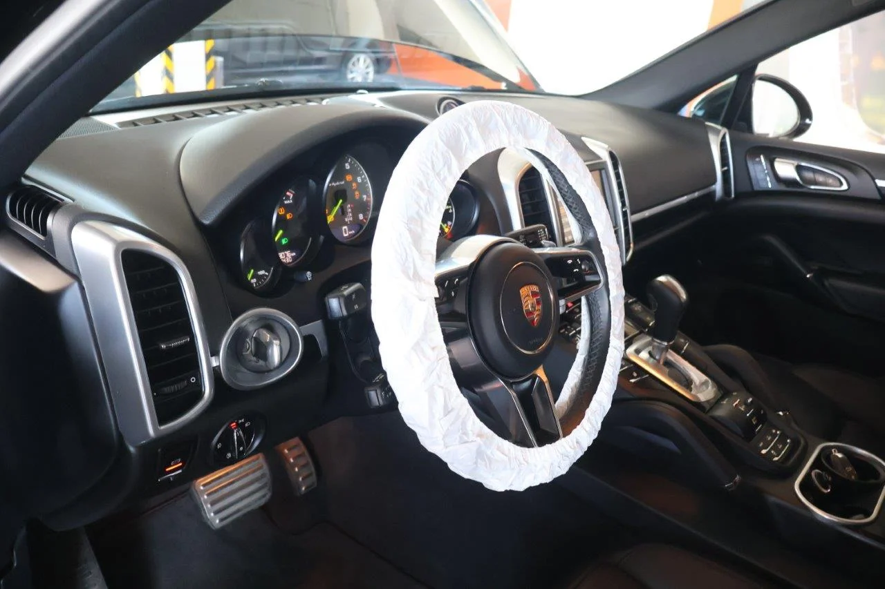 Porsche Cayenne - View model 51