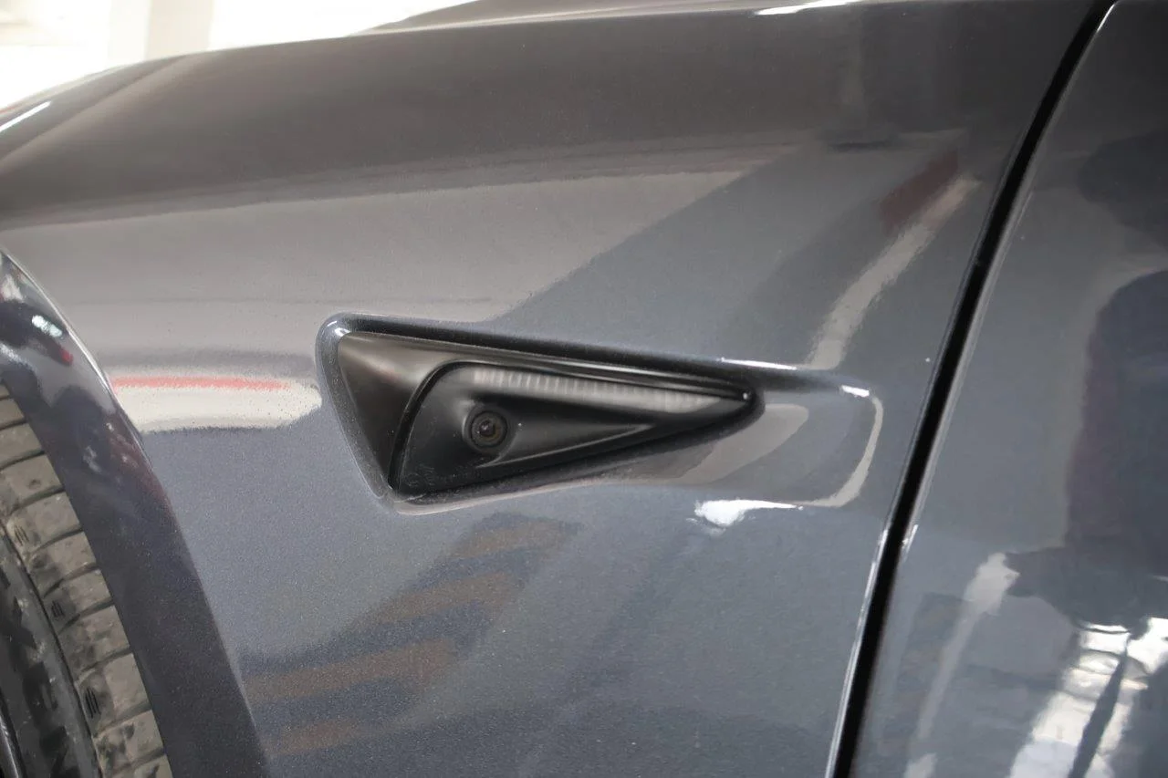 Tesla Model 3 - View model 12