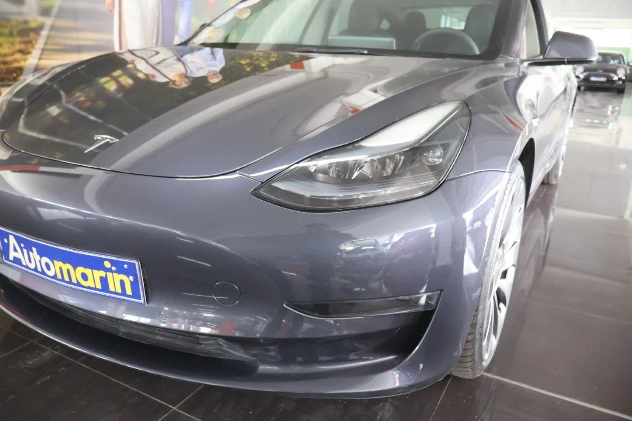 Tesla Model 3 - View model 15
