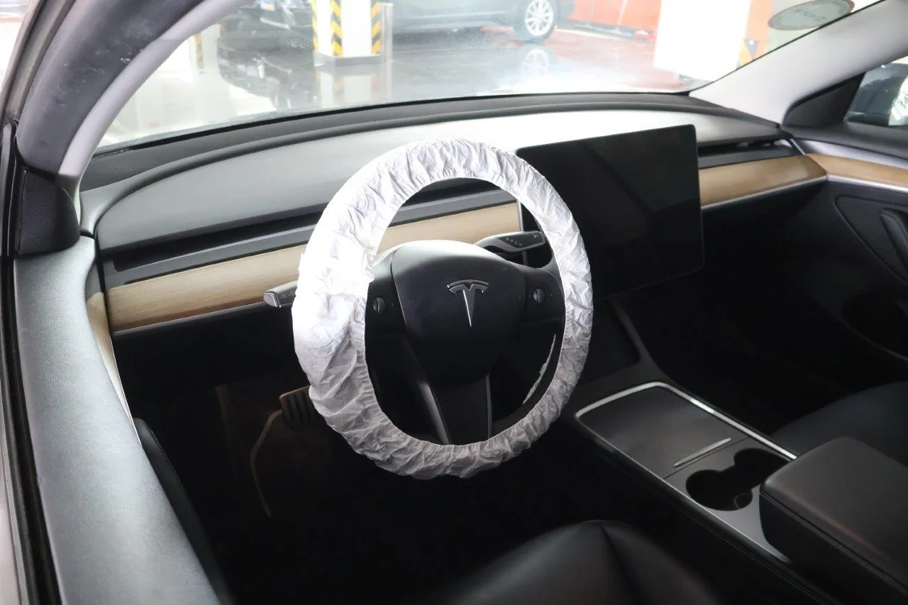 Tesla Model 3 - View model 44