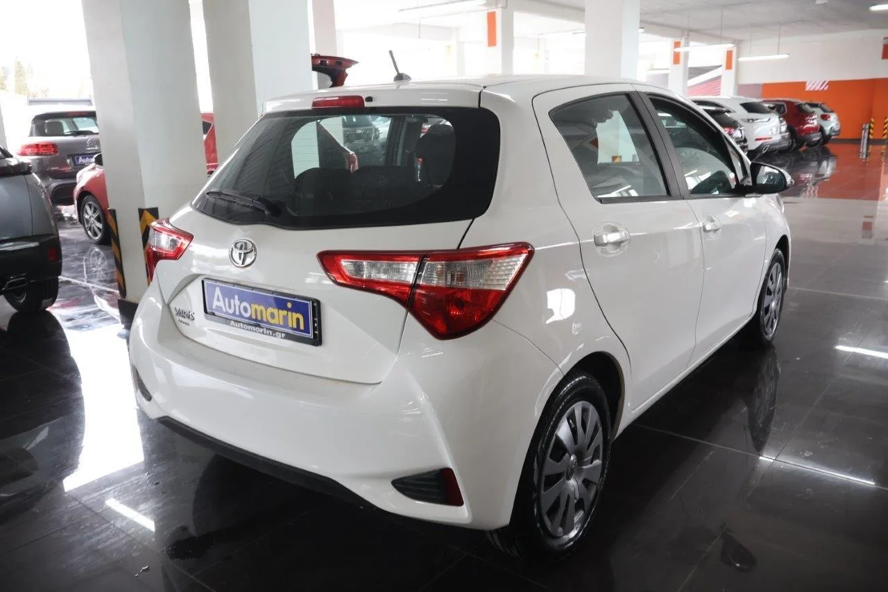 View 5 - Toyota Yaris - 2020