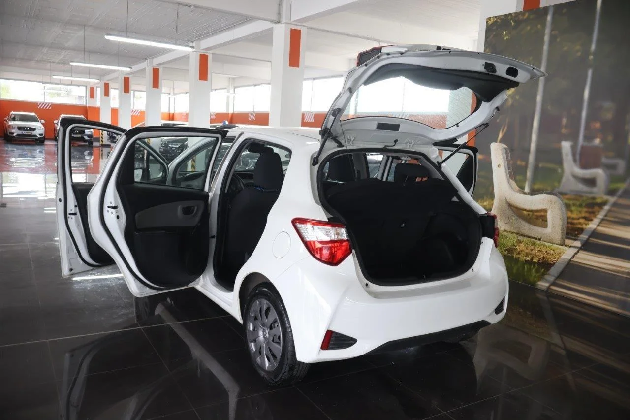 Toyota Yaris - View model 9
