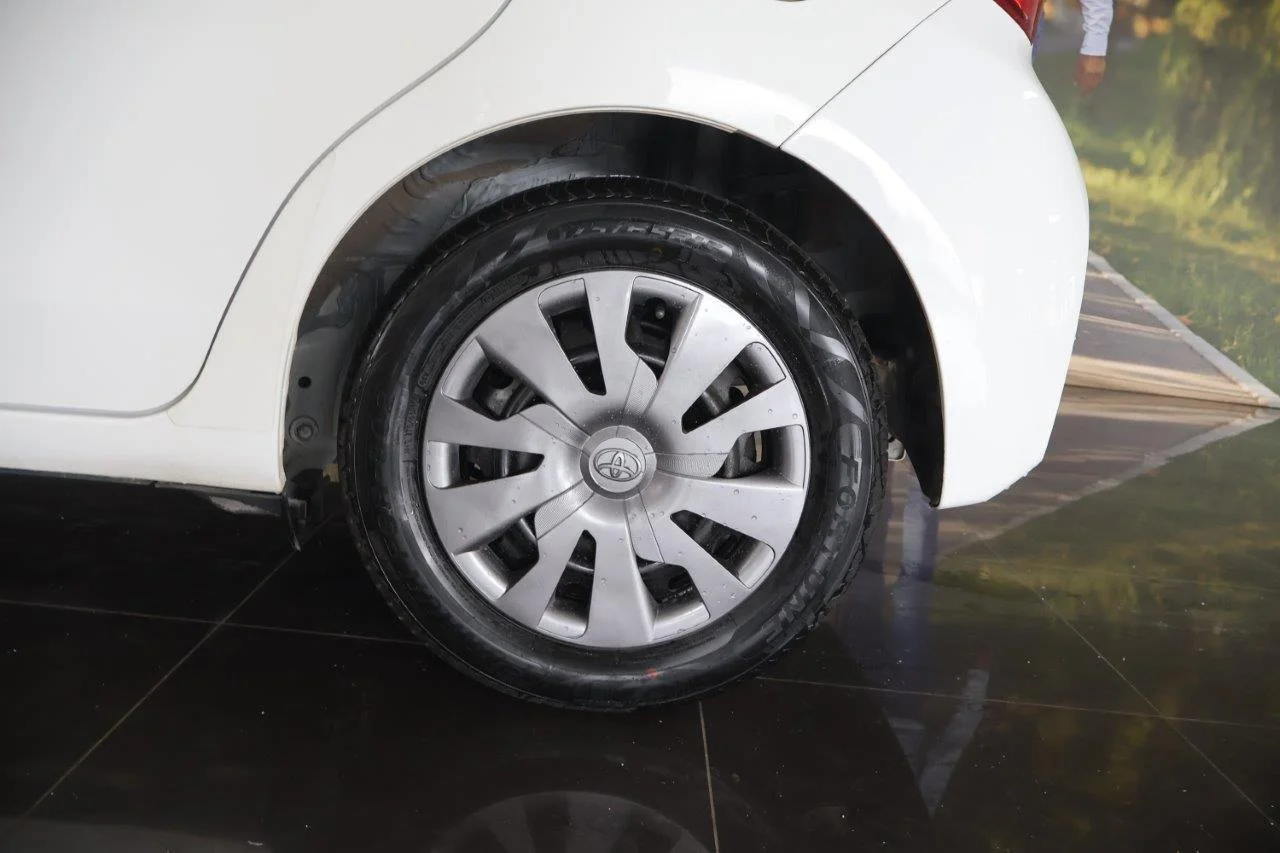 Toyota Yaris - View model 12