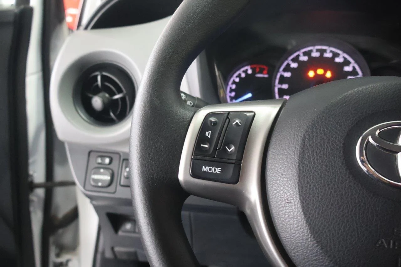 Toyota Yaris - View model 21