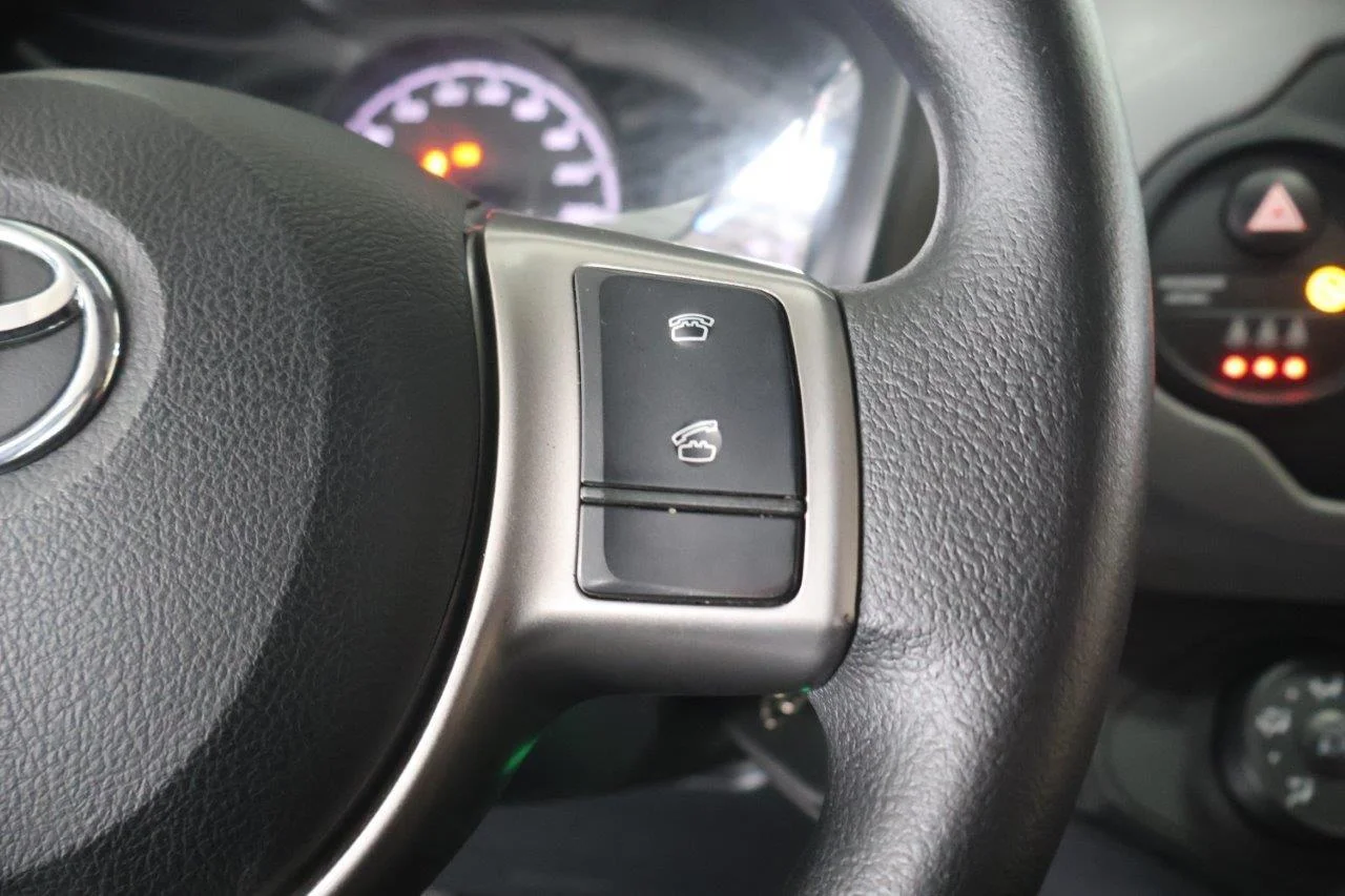 Toyota Yaris - View model 22