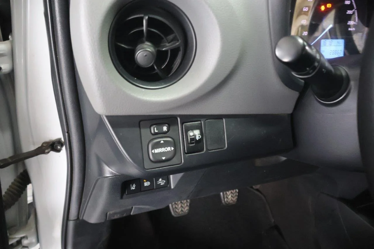 Toyota Yaris - View model 26