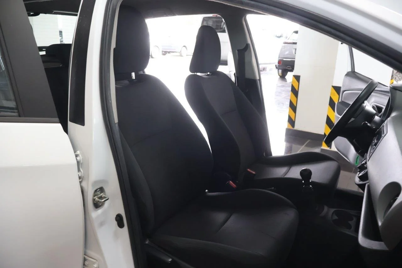 Toyota Yaris - View model 37
